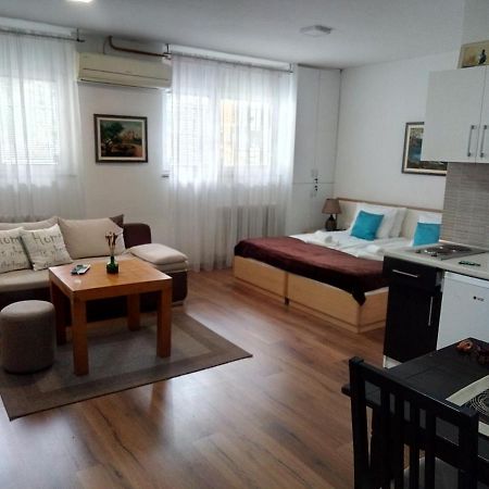 Sweet Dreams Studio Apartment SJJ Esterno foto