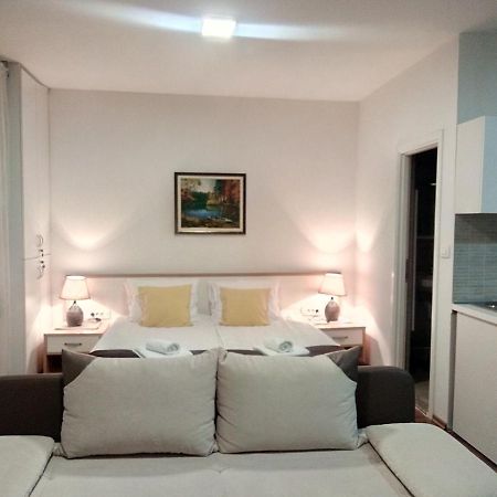 Sweet Dreams Studio Apartment SJJ Esterno foto