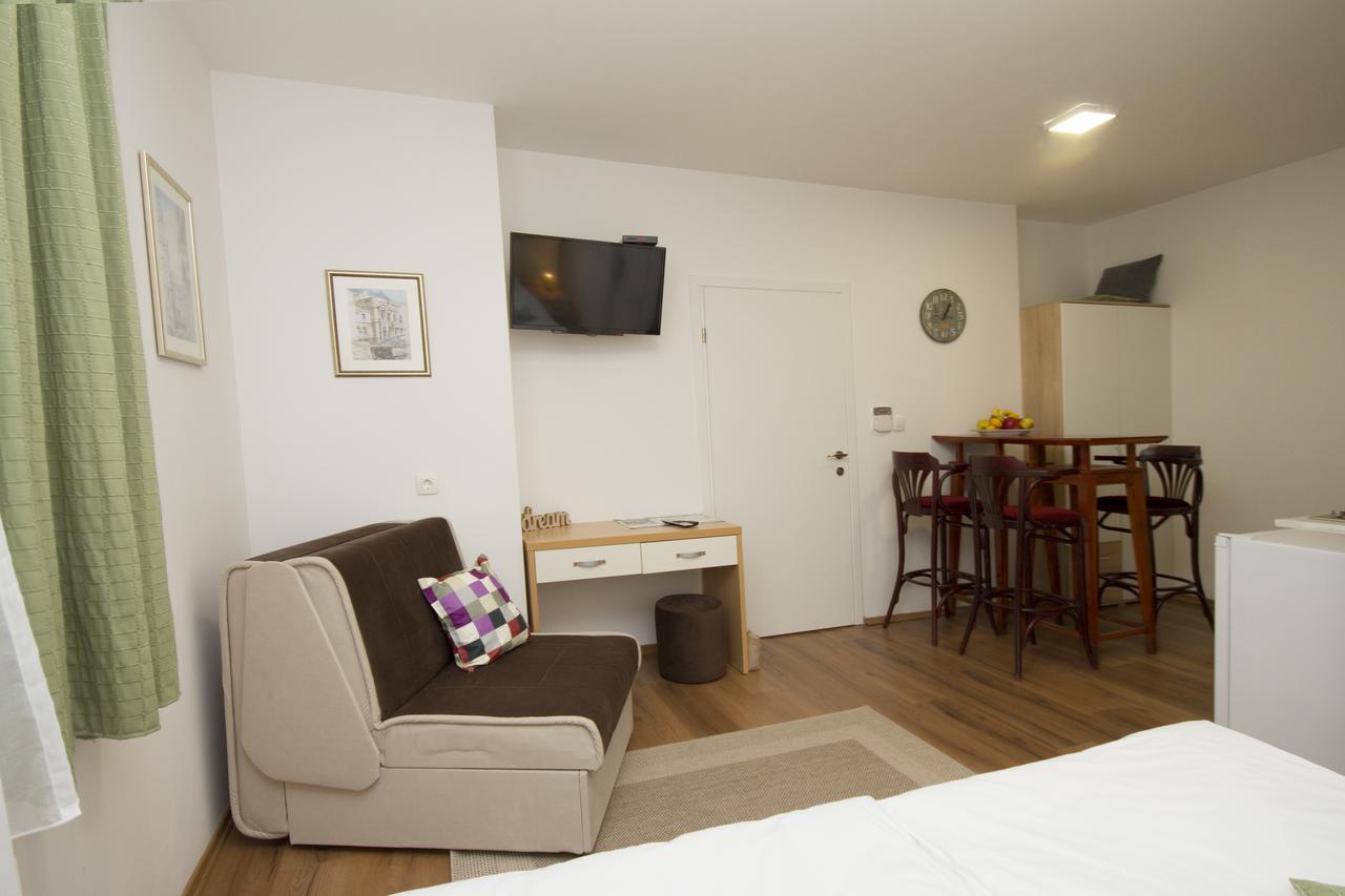 Sweet Dreams Studio Apartment SJJ Esterno foto