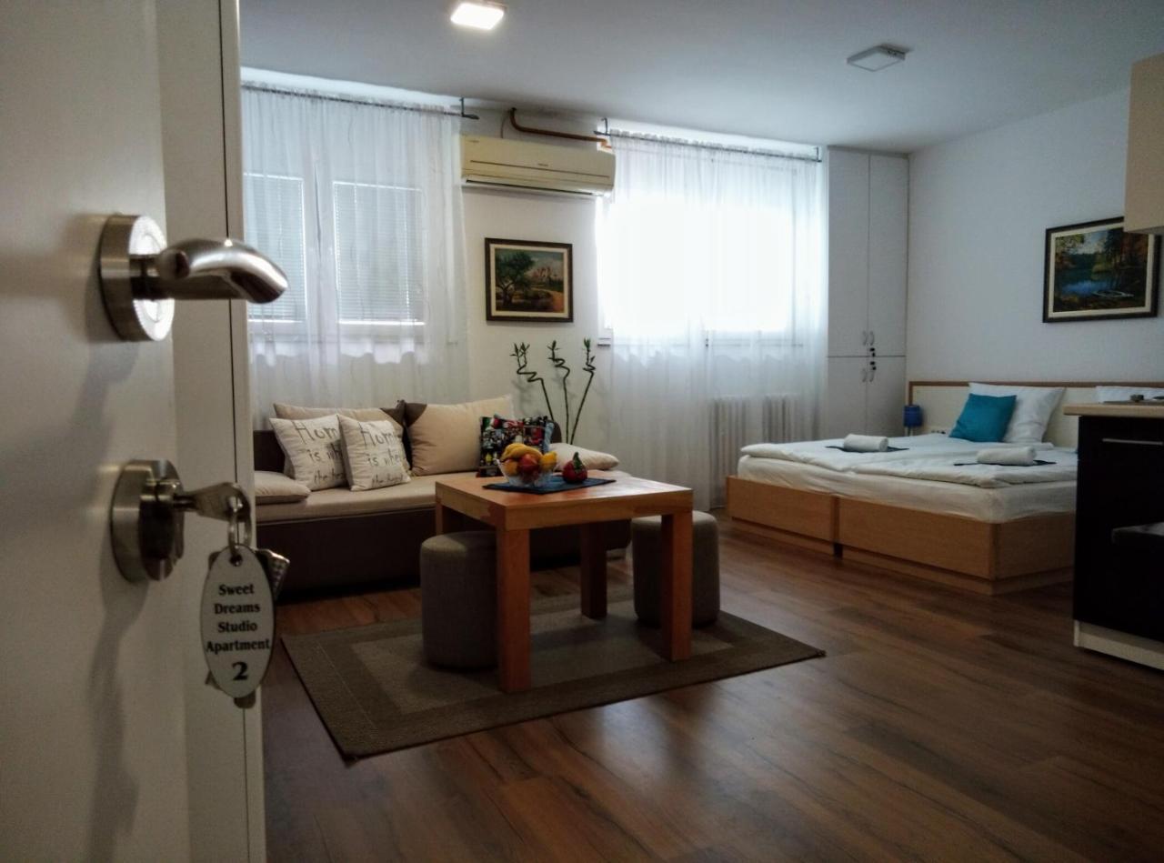 Sweet Dreams Studio Apartment SJJ Esterno foto